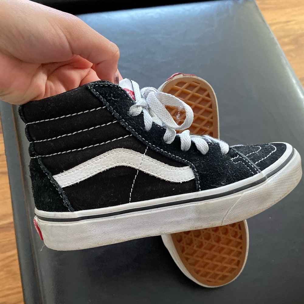 Shoes - Picture 5 of 6